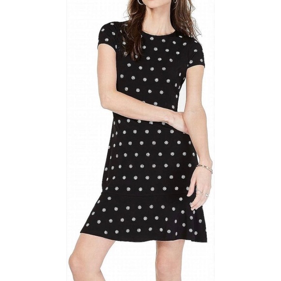 MICHAEL Michael Kors Dresses & Skirts - Michael Michael Kors Black Short Sleeve Mini Dress with Textured Floral Size 3X